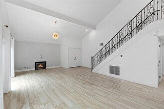 26451 Vía Juanita in Mission Viejo, CA - Building Photo - Building Photo