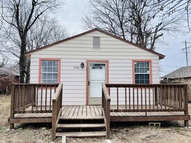 1048 N Trenton Ave in Tulsa, OK - Building Photo