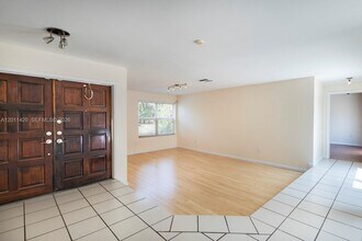 13530 SW 109th Terrace in Miami, FL - Building Photo - Building Photo