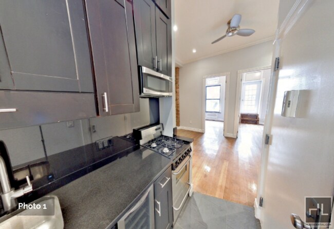 property at 420 W 51st St