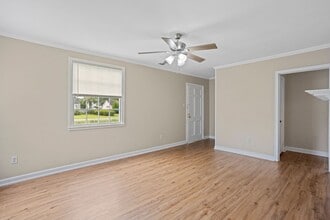 816 Crossgate Rd in Savannah, GA - Building Photo - Building Photo