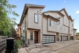 1205 Elm St in Austin, TX - Building Photo