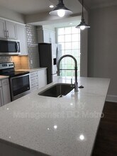 1005 Upshur St NE in Washington, DC - Building Photo - Building Photo