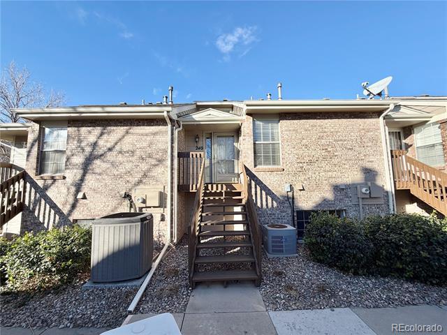 property at 1470 S Quebec Way