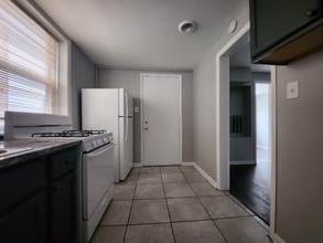 8137 S Evans Ave in Chicago, IL - Foto de edificio - Building Photo