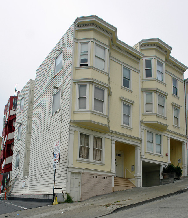 335-345 Vallejo St