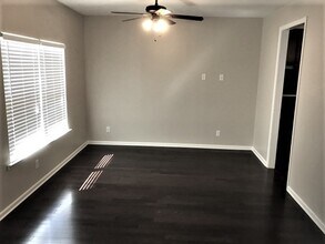 498 Stonebridge Cir in Savannah, GA - Building Photo - Building Photo