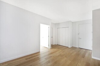 225 Rector Pl in New York, NY - Building Photo - Building Photo