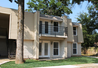 Lakefront Apartments in Shreveport, LA - Foto de edificio - Building Photo