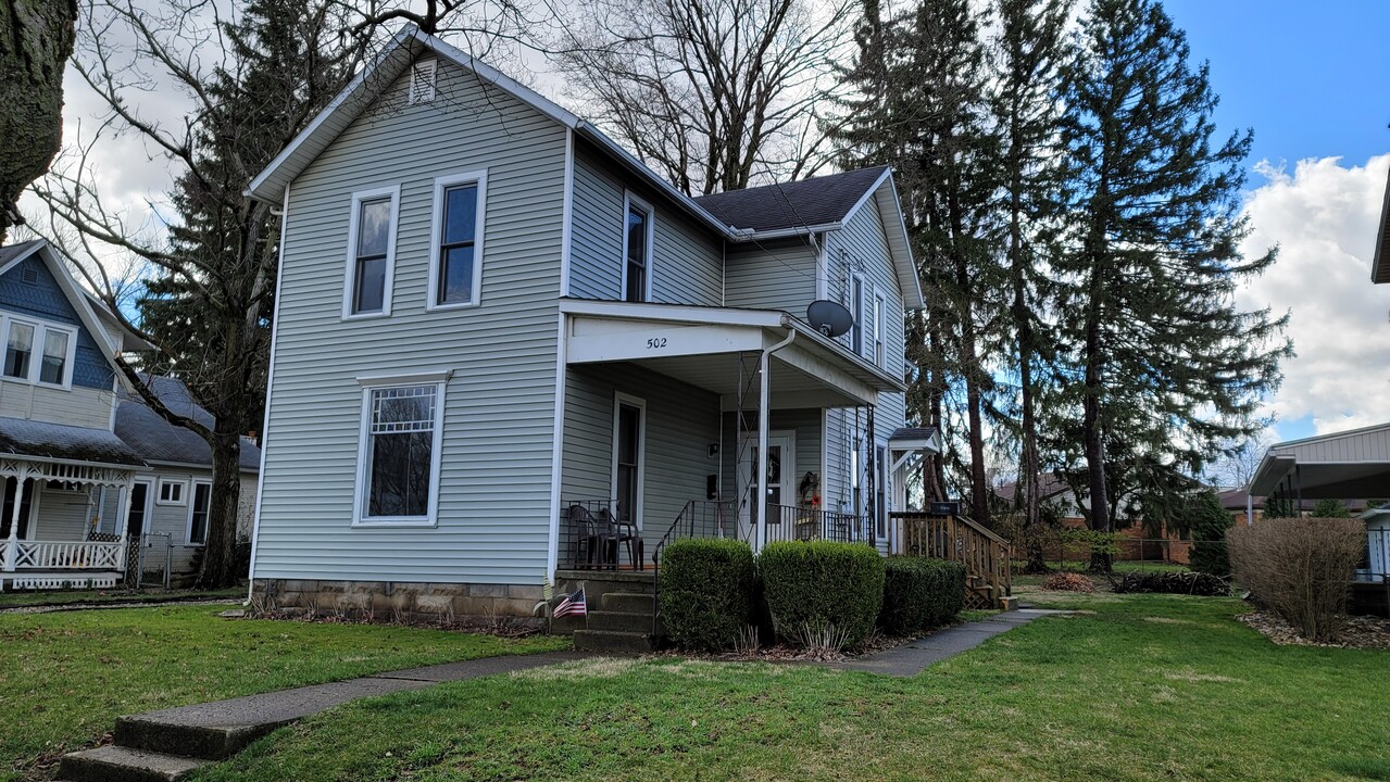 502 E Vine St in Mount Vernon, OH - Building Photo