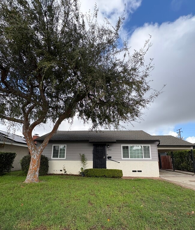 property at 1843 Santa Fe Ave