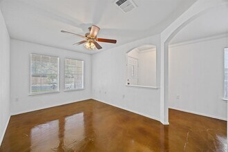5305 Park At Woodlands Dr in Austin, TX - Building Photo - Building Photo