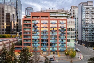 205 Riverfront Ave SW in Calgary, AB - Building Photo - Building Photo