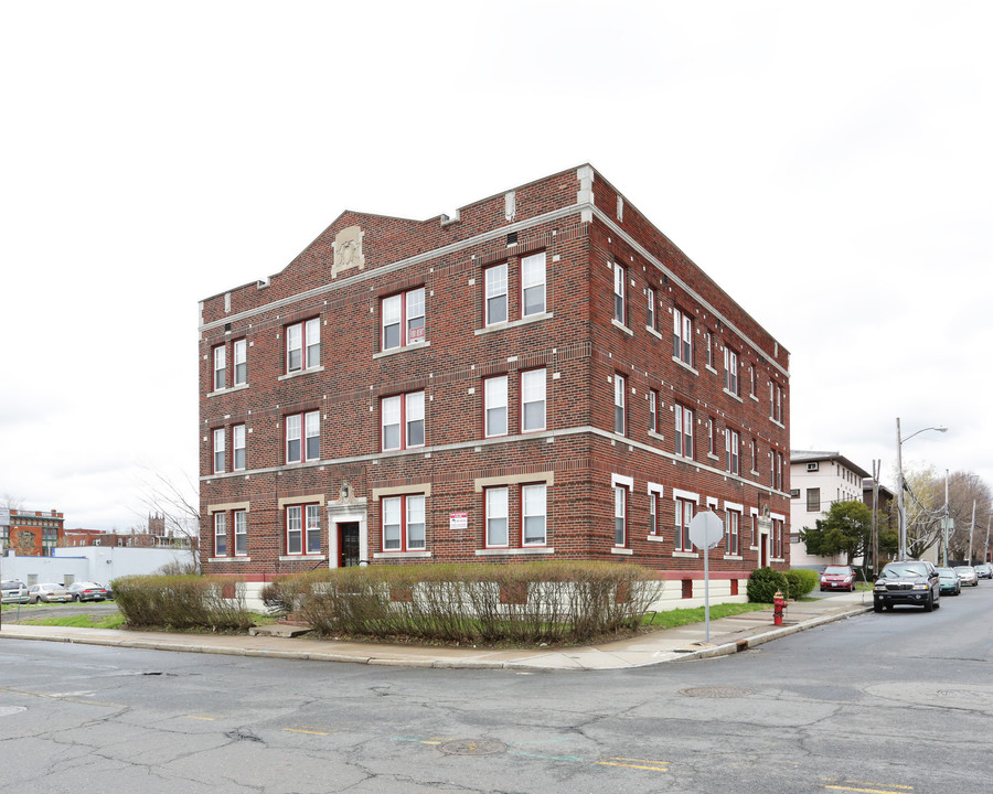 102-108 Wadsworth Street Lot in Hartford, CT - Building Photo