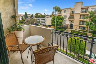 11920 Dorothy St in Los Angeles, CA - Building Photo - Building Photo