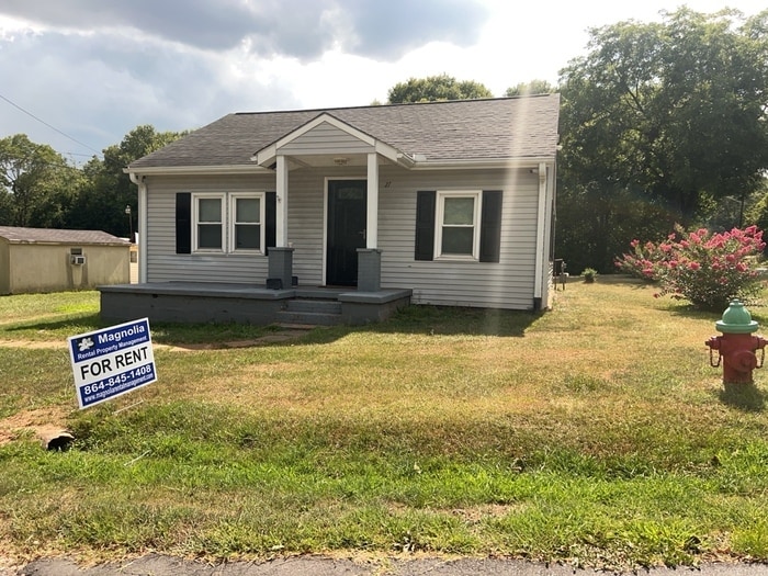 27 Mcclellion St in Williamston, SC - Building Photo