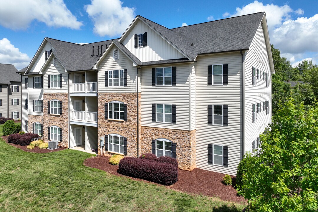 Tatton Park Apartments in Winston-Salem, NC - Building Photo