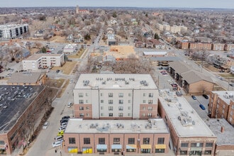 Blackstone Station in Omaha, NE - Foto de edificio - Building Photo