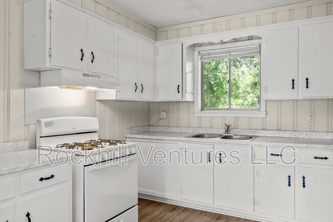 property at 6 Ronnie Ave