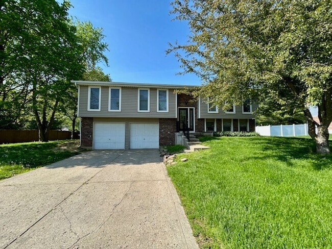 1180 Standish Dr in Greenwood, IN - Building Photo - Building Photo