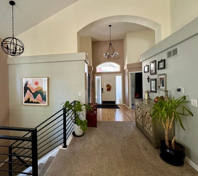 1011 S Valentia St in Denver, CO - Building Photo - Building Photo