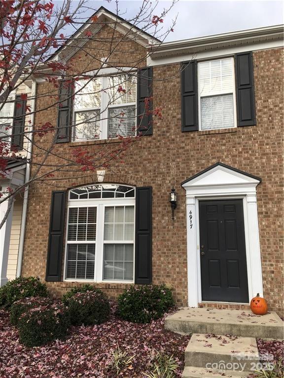 property at 4917 Sunburst Ln