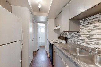 809 N Dexter St in Denver, CO - Foto de edificio - Building Photo