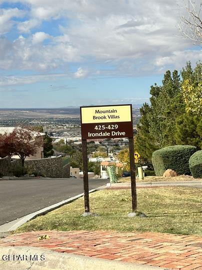 425 Irondale Dr-Unit -P in El Paso, TX - Building Photo - Building Photo