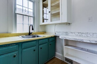 275 Lelia St in Pittsburgh, PA - Foto de edificio - Building Photo