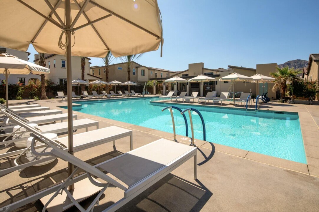 79136 Acacia Wy in La Quinta, CA - Building Photo
