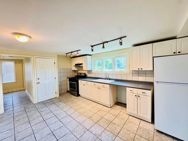 85 Lynnfield St in Lynn, MA - Building Photo - Building Photo
