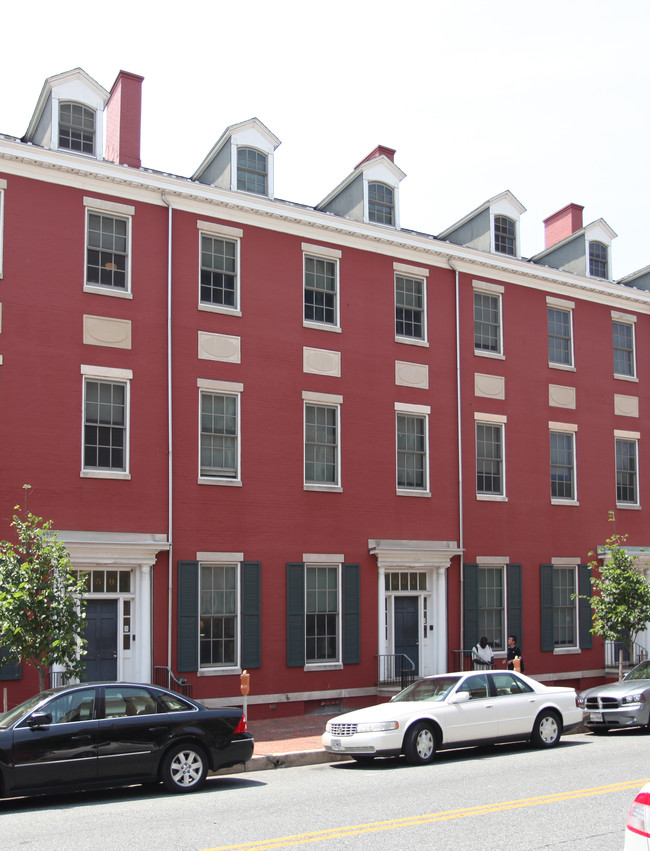 661 W Lexington St in Baltimore, MD - Building Photo - Building Photo