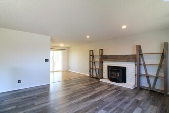 1610 Teal Ct in West Richland, WA - Building Photo - Building Photo