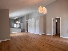 133 Holly Hock Ln in Lewis Center, OH - Building Photo - Building Photo