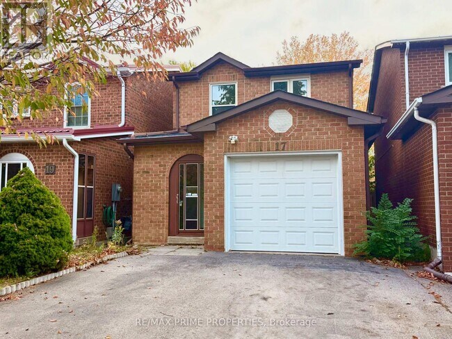 17 Debden Rd in Markham, ON - Building Photo - Building Photo