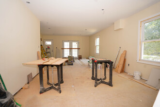 38 Lockwood Ave in Stamford, CT - Building Photo - Building Photo