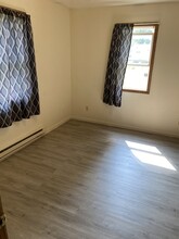 71 E Kellen Dr in Amboy, IL - Building Photo - Building Photo