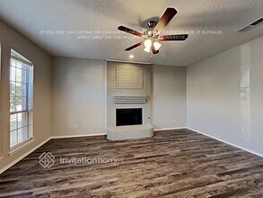 3014 Lois Ln in Rowlett, TX - Foto de edificio - Building Photo