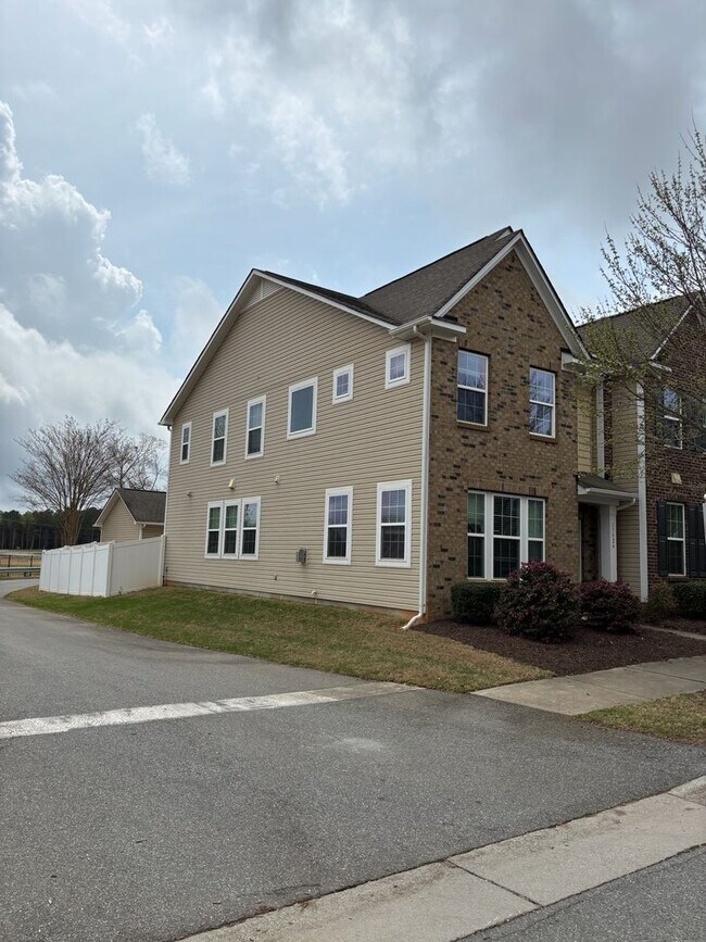 17924 Ragtop Day Ln in Cornelius, NC - Building Photo - Building Photo