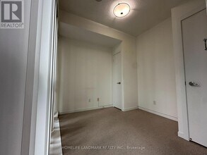 65-2765 Bremner Blvd in Toronto, ON - Building Photo - Building Photo