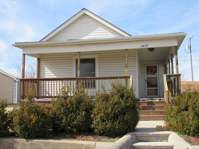 property at 2810 S Joplin Ave