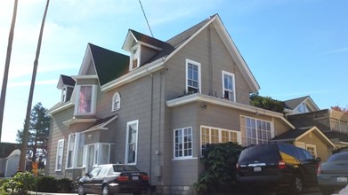 423 Broadway in Santa Cruz, CA - Building Photo - Building Photo