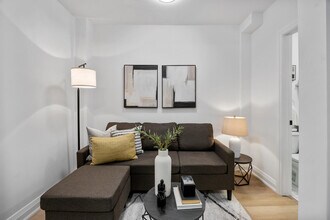 134 Carlton St. in Toronto, ON - Building Photo - Building Photo