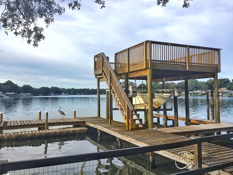 612 Pelham Rd in Fort Walton Beach, FL - Building Photo