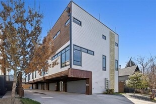 4406 Munger Ave in Dallas, TX - Building Photo