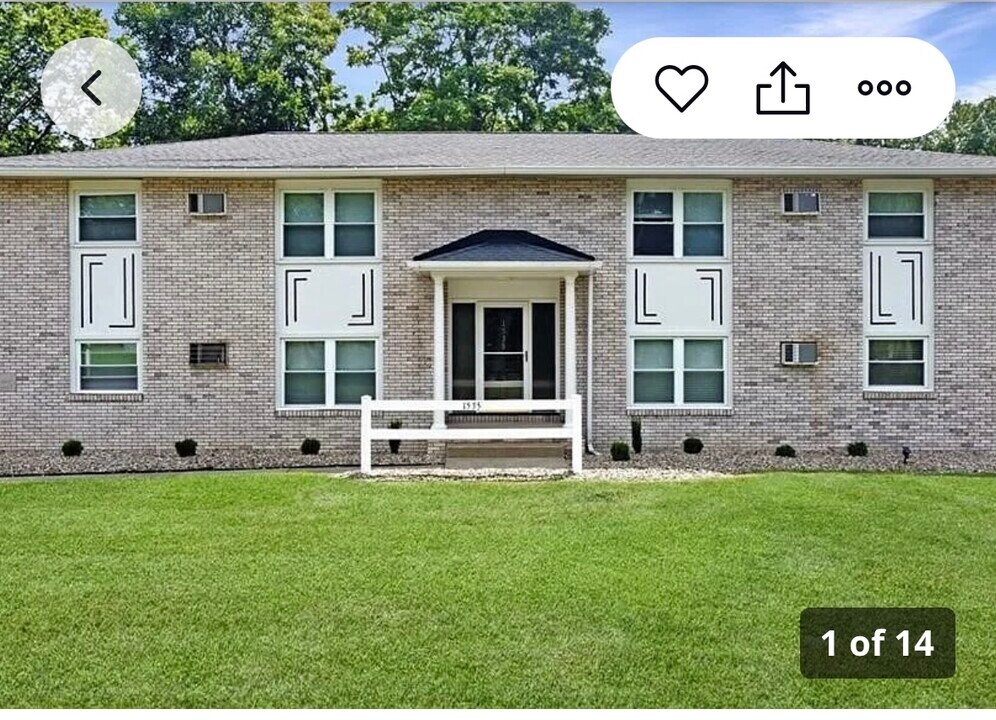 1535 Hiram Ave, Unit 4 in Niles, OH - Building Photo