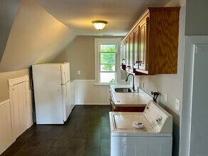 51 Shelton Ave in Shelton, CT - Building Photo - Building Photo