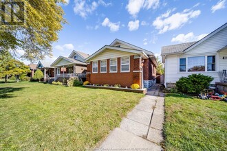 1832 Gladstone Ave in Windsor, ON - Building Photo - Building Photo