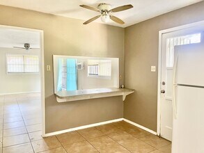 1242 Aster St in Baton Rouge, LA - Building Photo - Building Photo