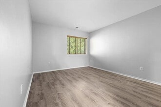 408 Spring Brooke Dr in Brighton, MI - Foto de edificio - Building Photo